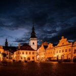 derogatory  – Co to znamená? Anglicko Český Překladač