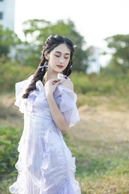 Jaká je historie bow tie a proč je stále populární?